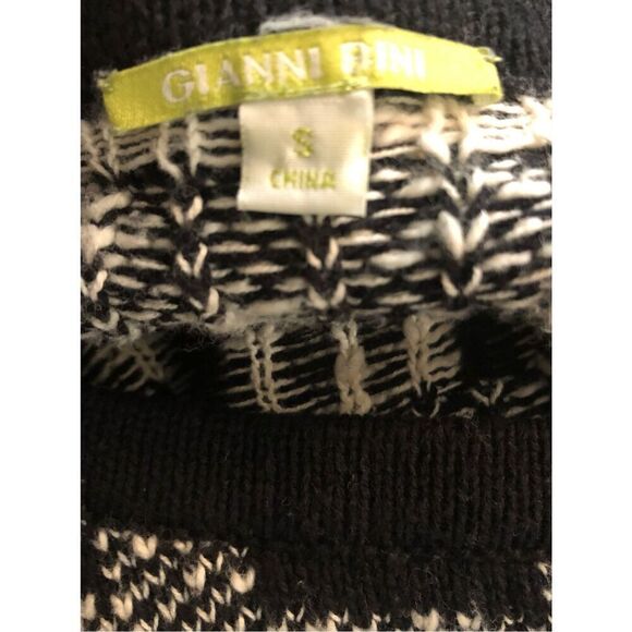 Gianni Bini Black and white fringed oversized poncho style sweater with fringe s - Picture 13 of 15